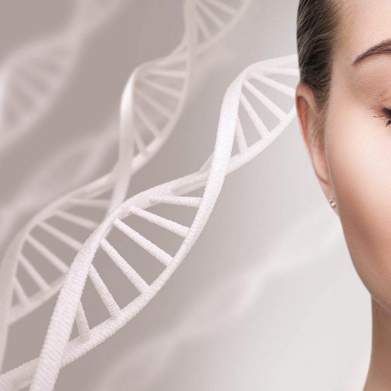 PRP-Injektion zur Hautregeneration (Vampirlifting) – natürliche Anti-Aging-Methode.